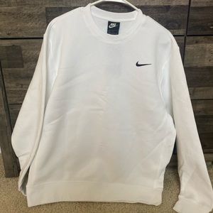 Nike crewneck sweatshirt NWT